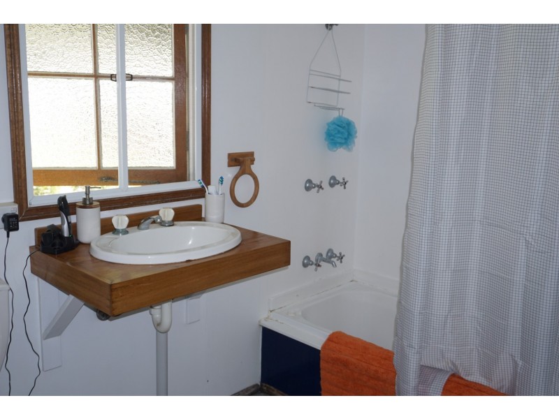 16 George, Bowen QLD 4805