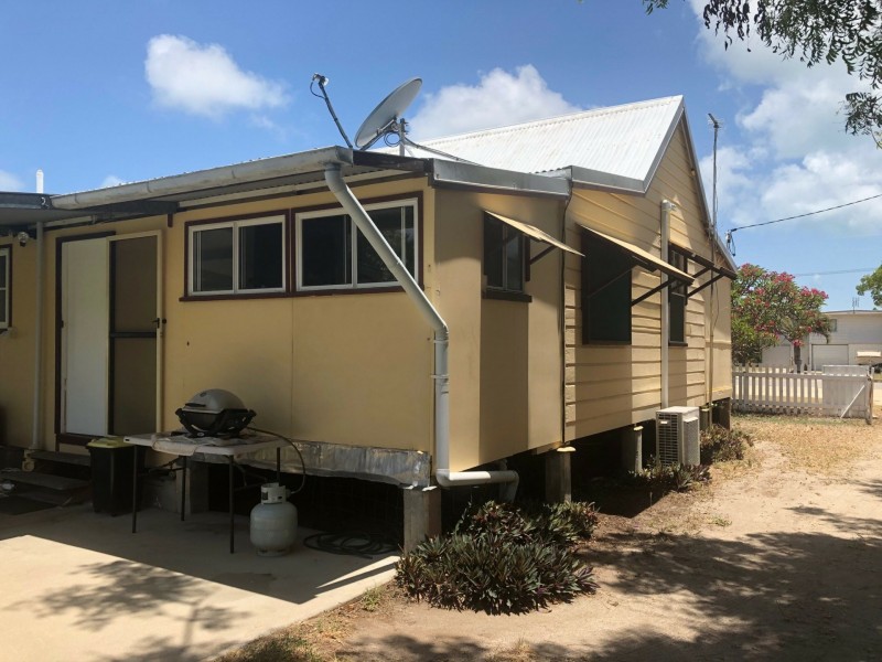 16 George, Bowen QLD 4805