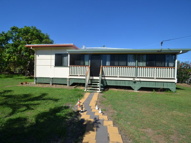 12 Brisbane Street, Bowen QLD 4805