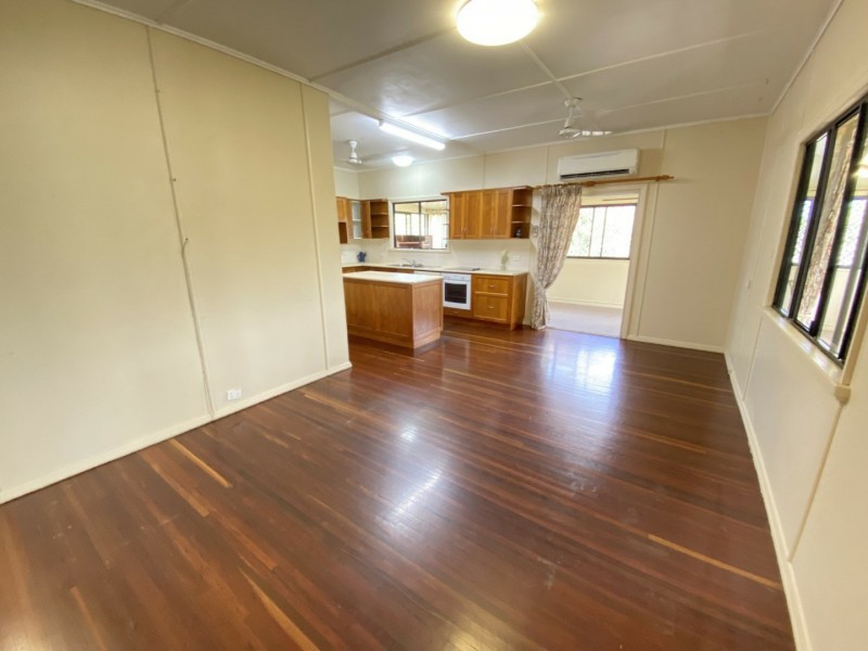 12 Brisbane Street, Bowen QLD 4805
