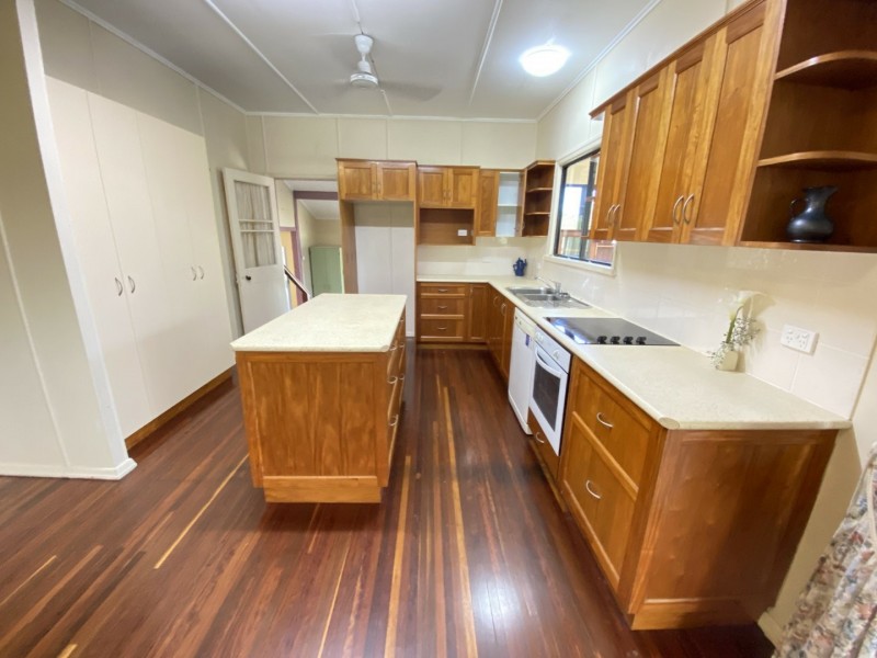 12 Brisbane Street, Bowen QLD 4805