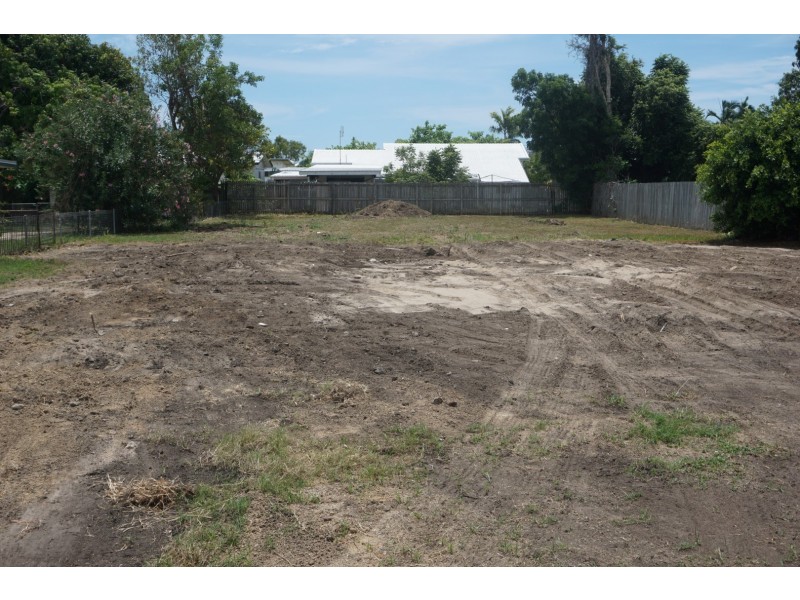 10 Marshall Street, Bowen QLD 4805