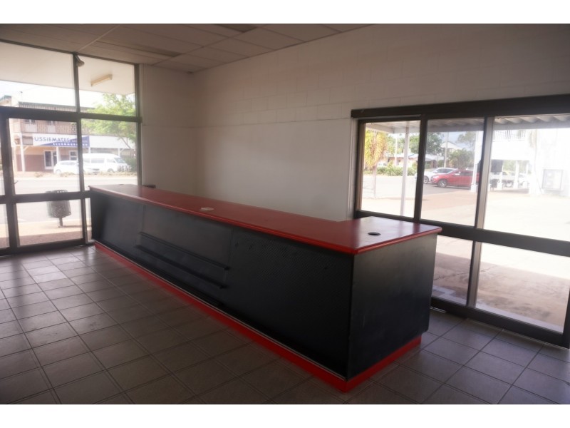 15 Herbert Street, Bowen QLD 4805