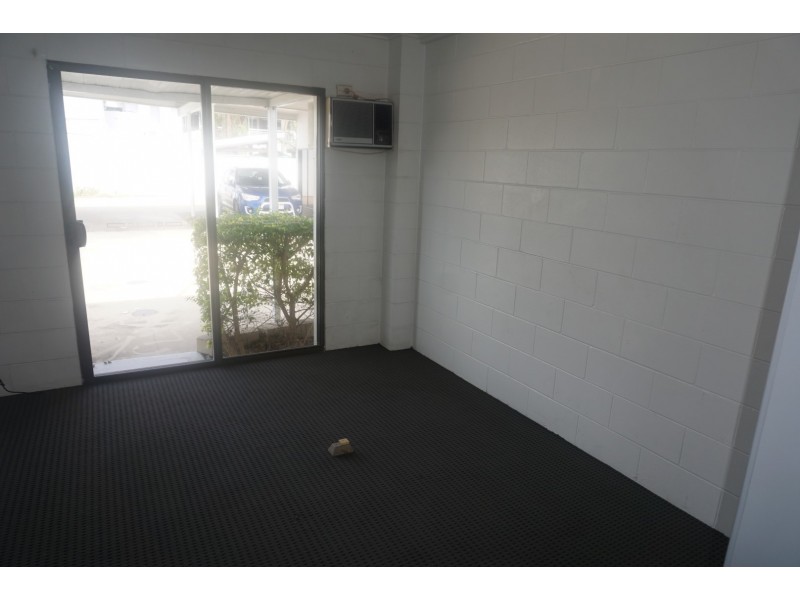 15 Herbert Street, Bowen QLD 4805