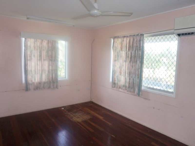 19 Leichhardt Street, Bowen QLD 4805
