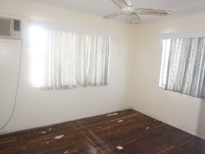 19 Leichhardt Street, Bowen QLD 4805