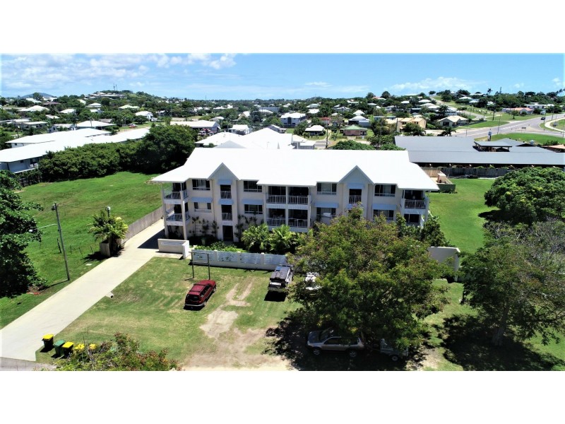 Unit 15/10 Williams Street, Bowen QLD 4805