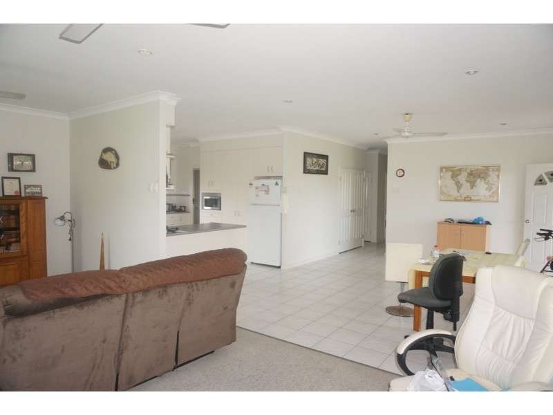 29 Bryant Avenue, Bowen QLD 4805