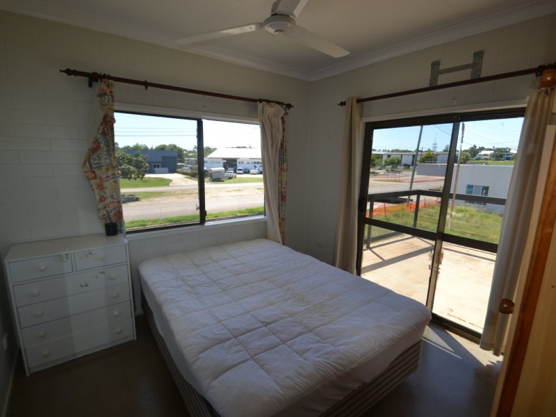 Unit 3/10 Sinclair Street, Bowen QLD 4805