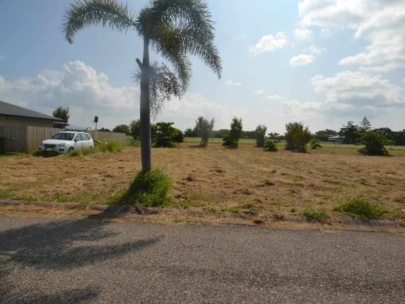 26 Lucinda Place, Bowen QLD 4805