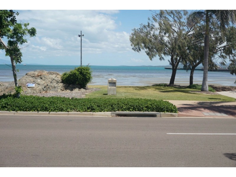 2 Herbert Street, Bowen QLD 4805