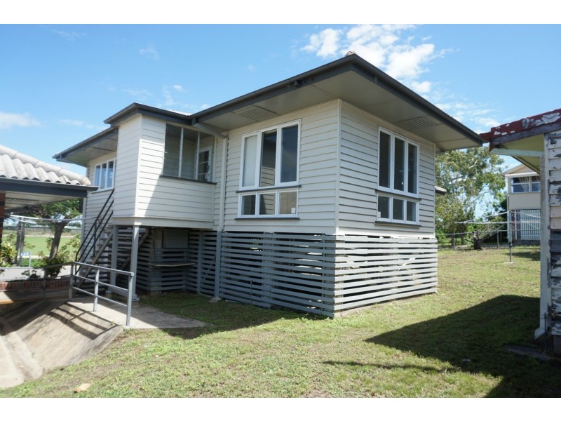 2 Herbert Street, Bowen QLD 4805