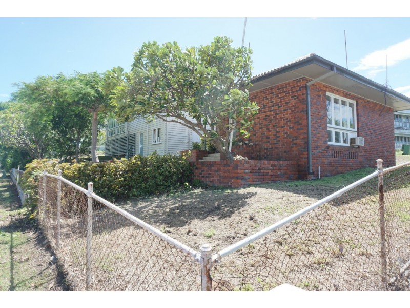 2 Herbert Street, Bowen QLD 4805