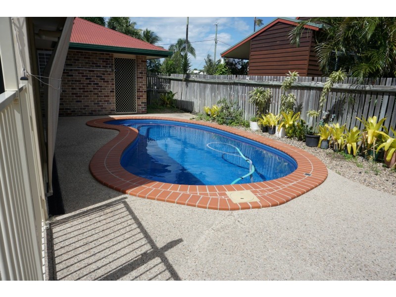 14 Edgecombe Avenue, Bowen QLD 4805