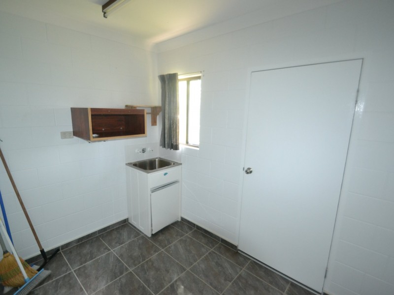 8 Toms Crt, Bowen QLD 4805