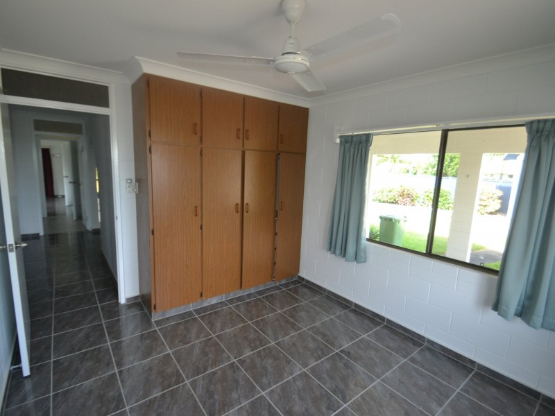 8 Toms Crt, Bowen QLD 4805