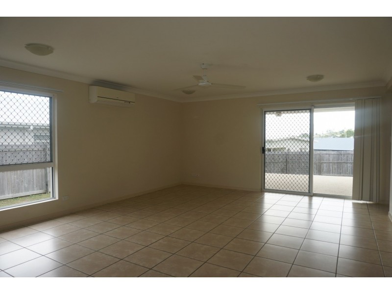 20 Sapphire Crescent, Bowen QLD 4805