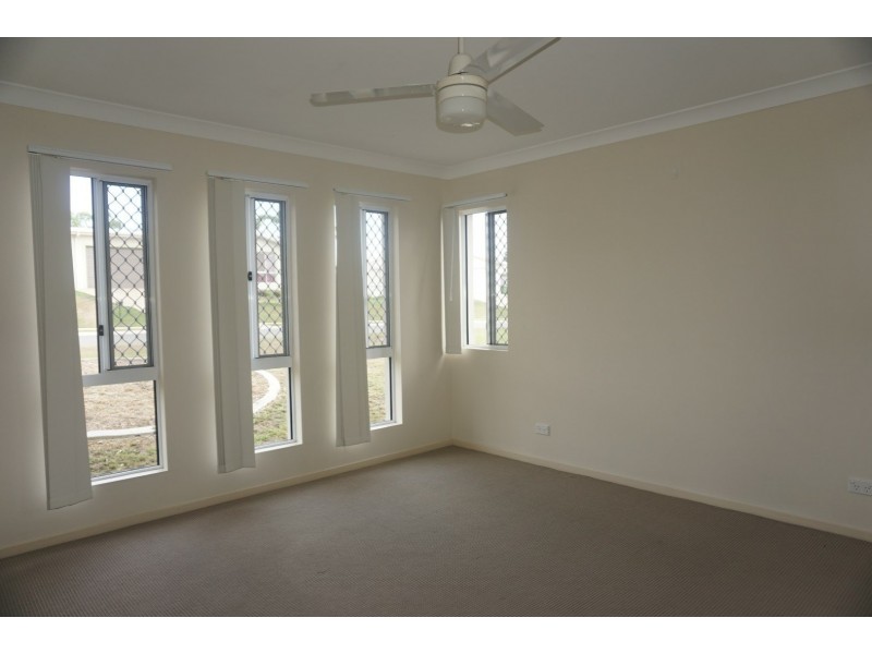 20 Sapphire Crescent, Bowen QLD 4805