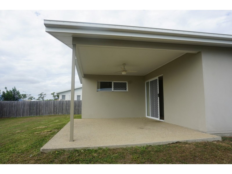 20 Sapphire Crescent, Bowen QLD 4805