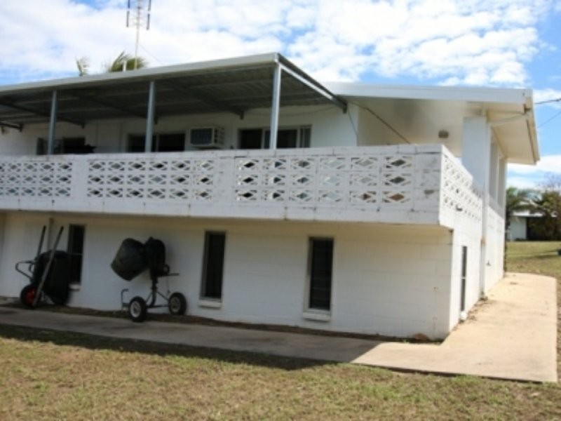 4 Casuarina Street, Bowen QLD 4805