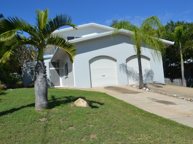 7 Sunset Crescent, Bowen QLD 4805