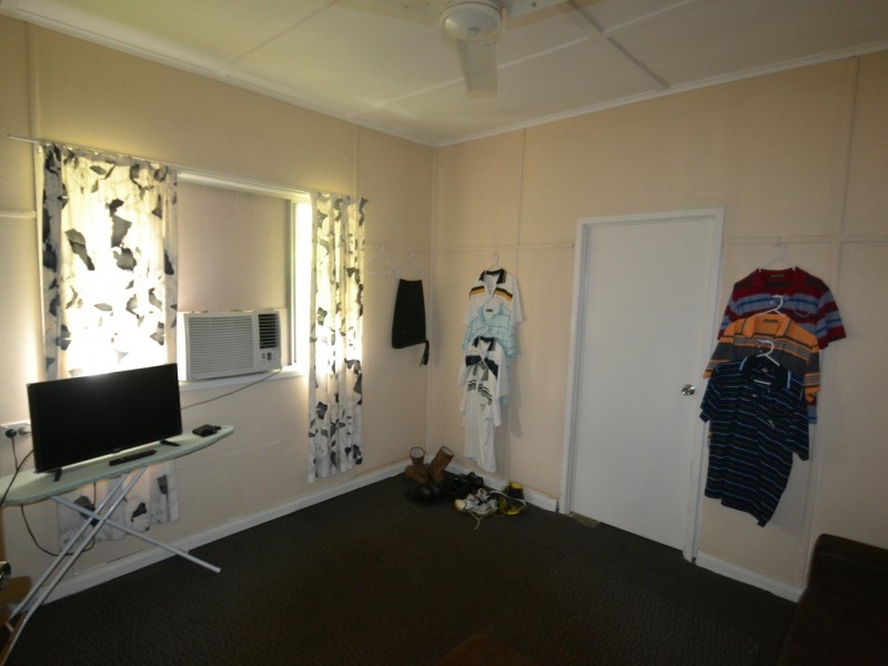123 Powell st, Bowen QLD 4805