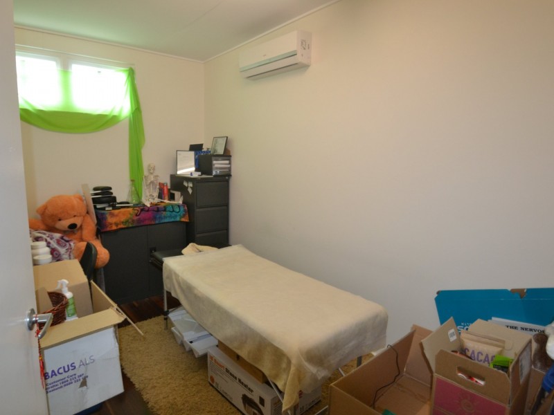 24 Herbert st, Bowen QLD 4805