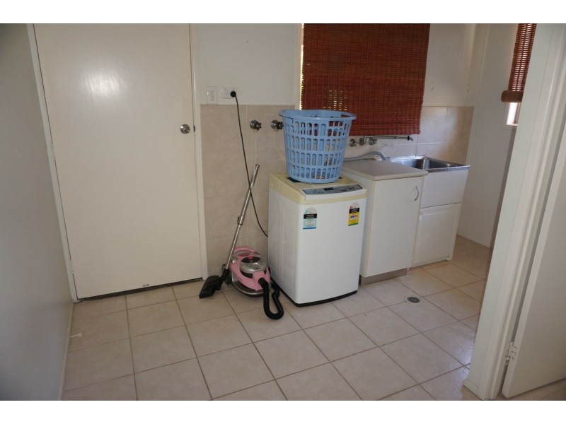 19 Argyle Street, Bowen QLD 4805