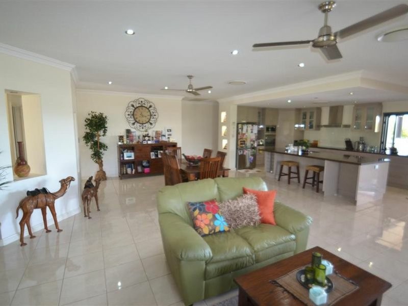 2-4 Marine Parade, Bowen QLD 4805