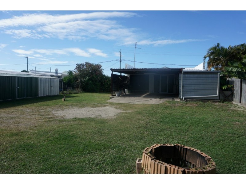 33 Murroona Street, Bowen QLD 4805