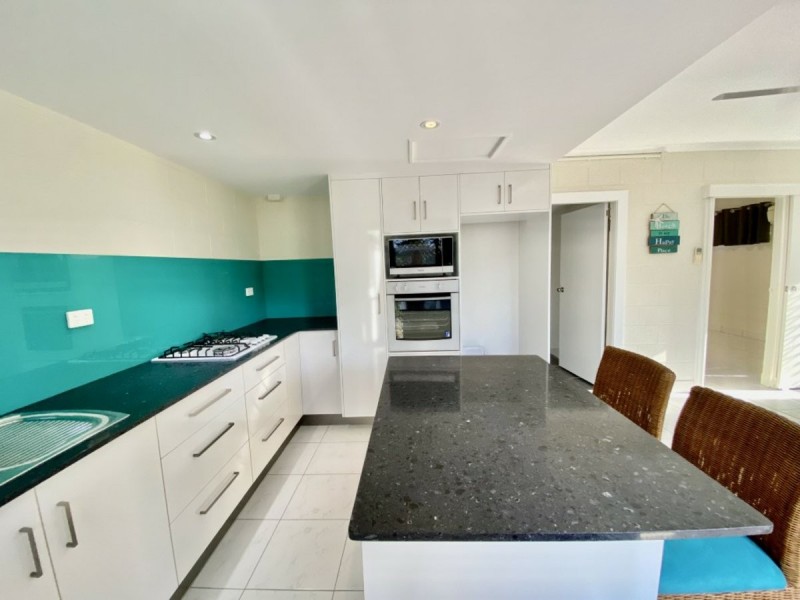 Unit 5/89 Horseshoe Bay Road, Bowen QLD 4805