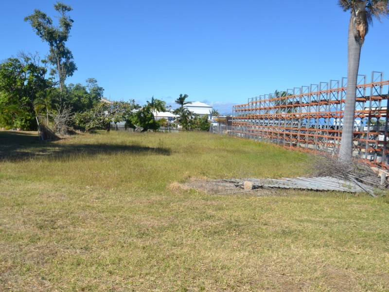 33 Gordon St, Bowen QLD 4805