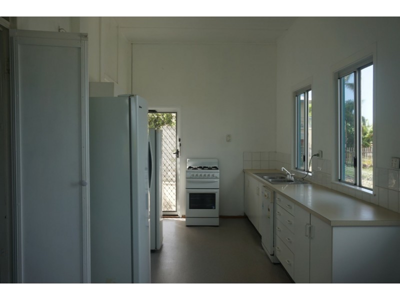 76 Poole Street, Bowen QLD 4805