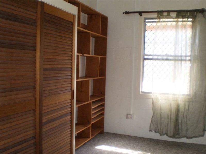 56 Poole st, Bowen QLD 4805
