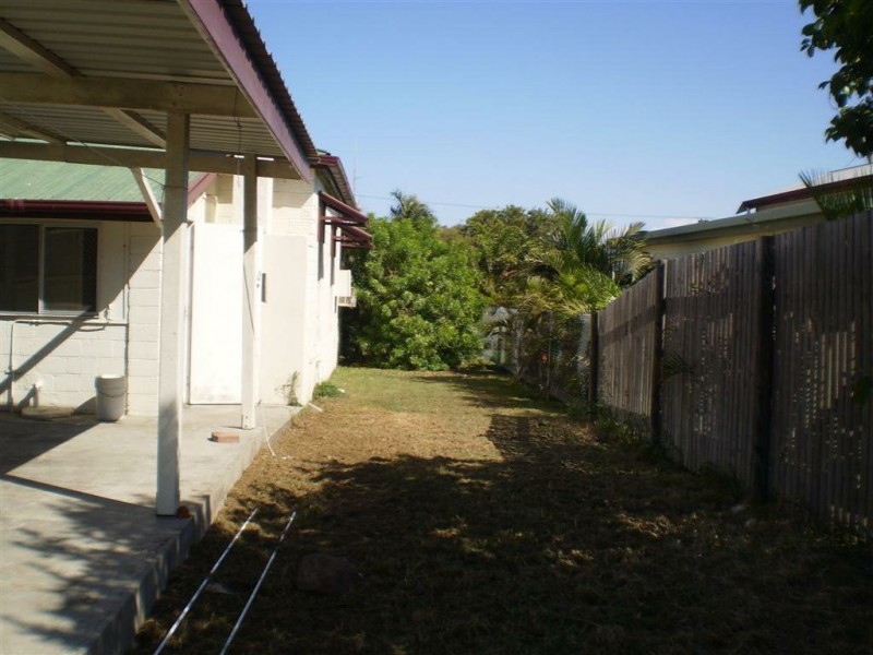 56 Poole st, Bowen QLD 4805