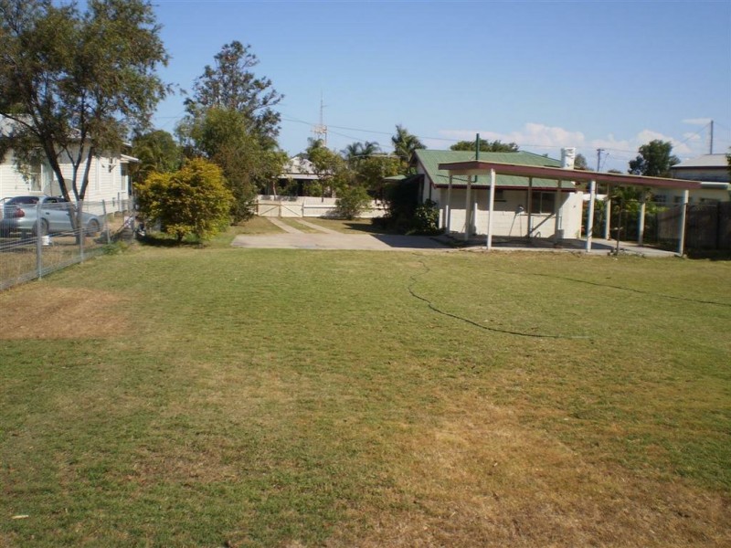 56 Poole st, Bowen QLD 4805