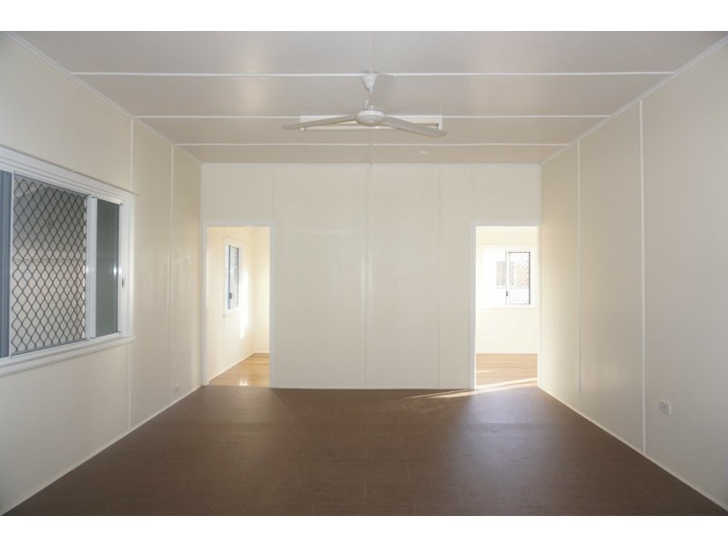 35 Livingstone Street, Bowen QLD 4805