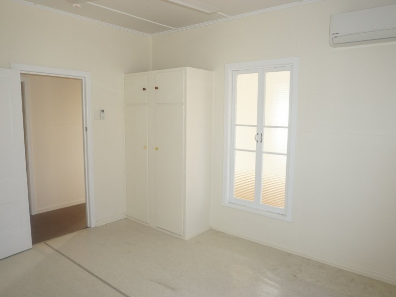 35 Livingstone Street, Bowen QLD 4805