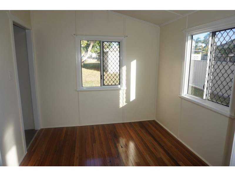 35 Livingstone Street, Bowen QLD 4805