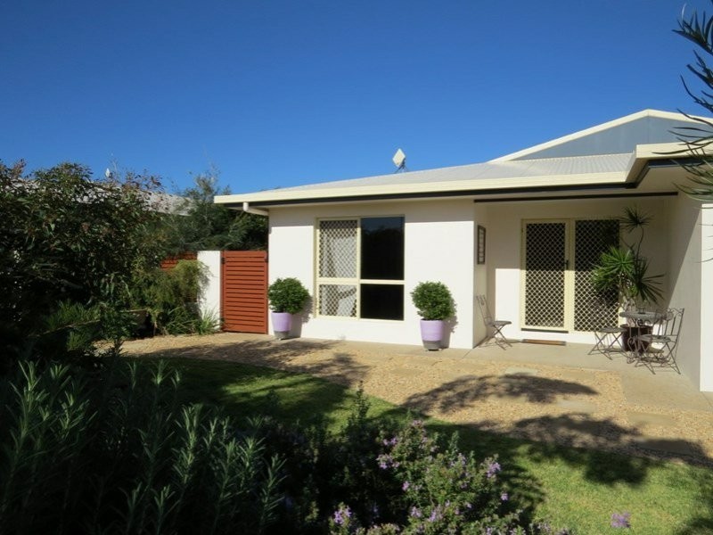 14 Silk Road, Bowen QLD 4805
