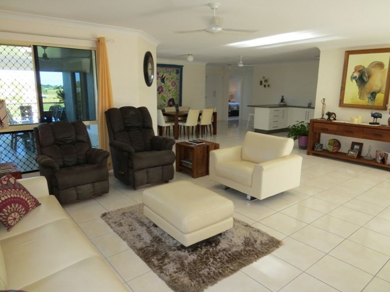 14 Silk Road, Bowen QLD 4805