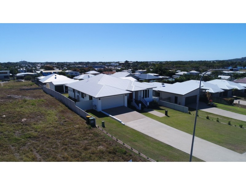 18 Reynolds Street, Bowen QLD 4805