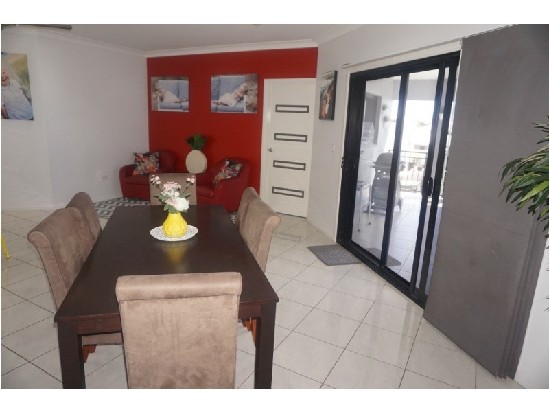 18 Reynolds Street, Bowen QLD 4805