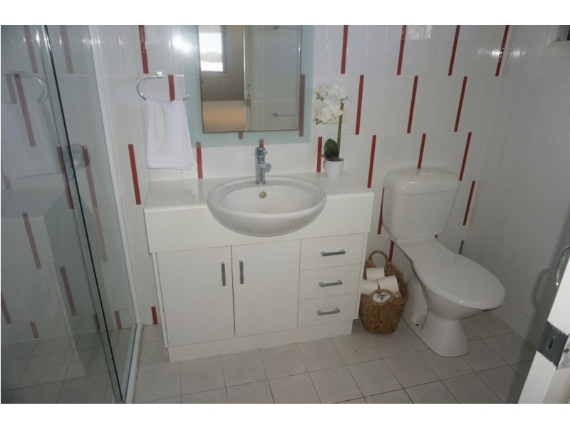 18 Reynolds Street, Bowen QLD 4805