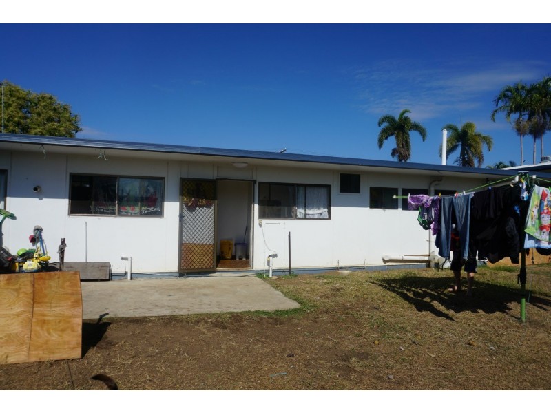 44 Field Street, Bowen QLD 4805
