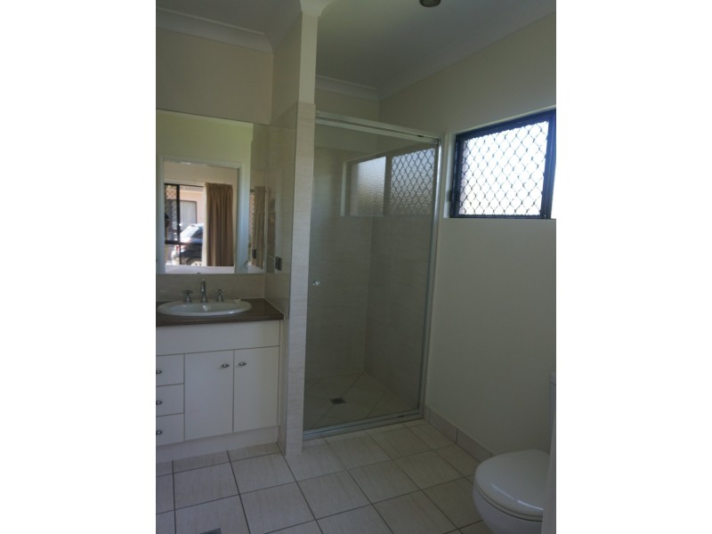 8-11 Kennedy St, Bowen QLD 4805