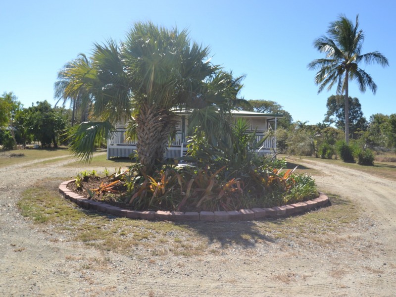 150 Richmond Rd, Bowen QLD 4805