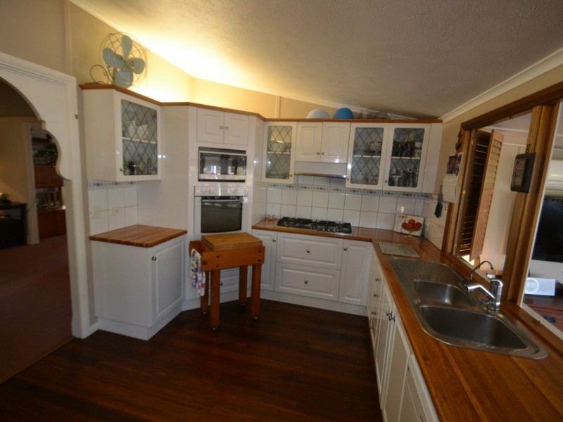 150 Richmond Rd, Bowen QLD 4805