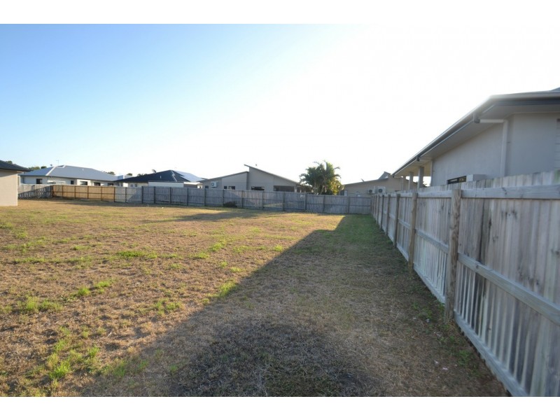 13 Ada Place, Bowen QLD 4805