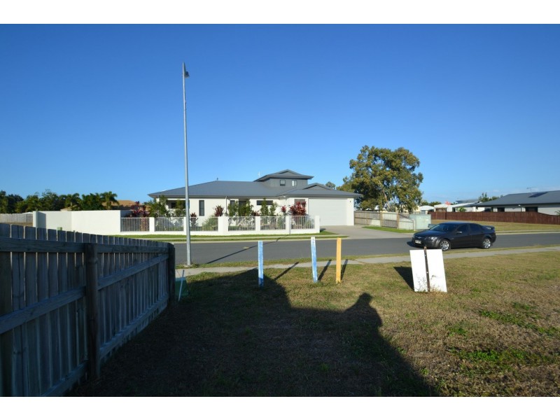 13 Ada Place, Bowen QLD 4805